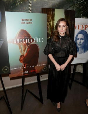 photos Kaitlyn Dever