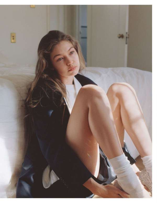 Gigi Hadid dans Vogue Magazine, Mars 2020