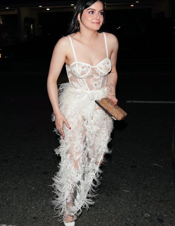Ariel Winter en tenue transparente en soirée à Hollywood