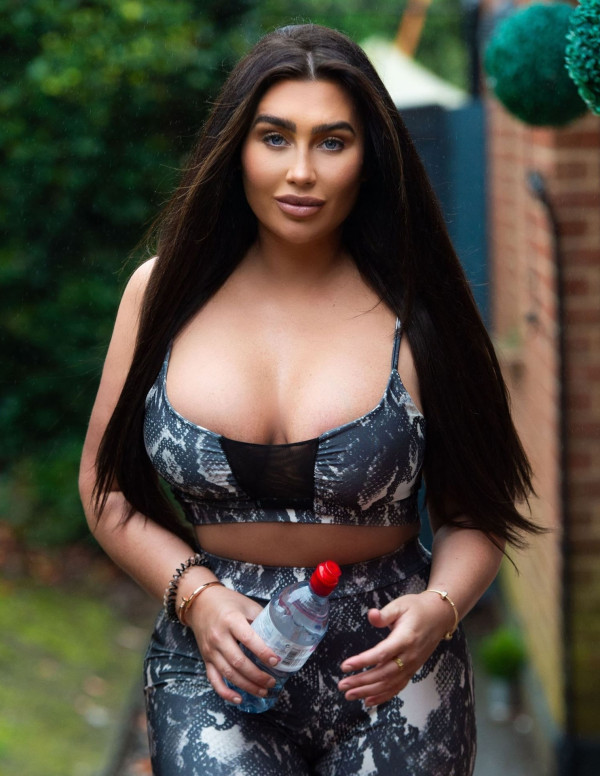 Séance de sport pour Lauren Goodger