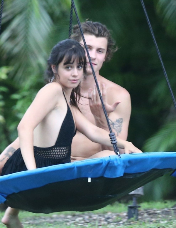 Camila Cabello au parc en Floride