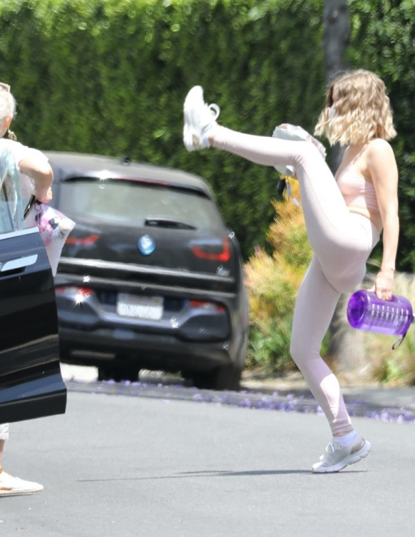Julianne Hough à Los Angeles