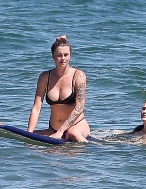 photos Ireland Baldwin