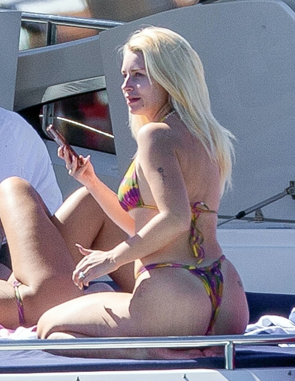 Lottie Moss en vacances à Cabo San Lucas