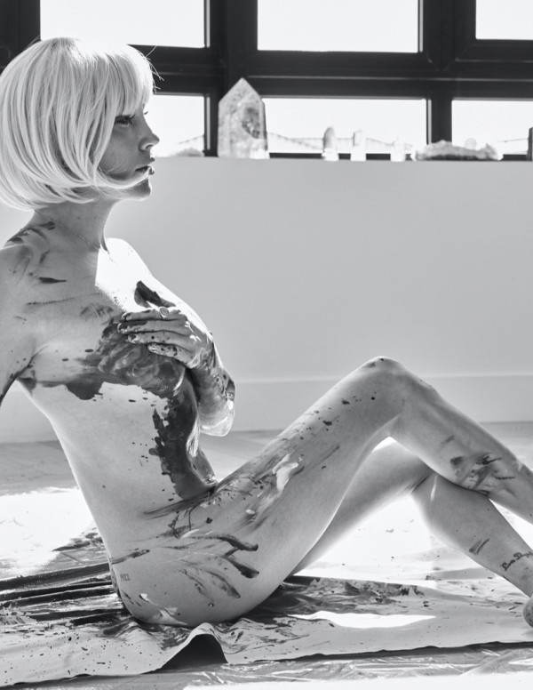 Shooting sexy de Katie Cassidy pour Riker Brothers