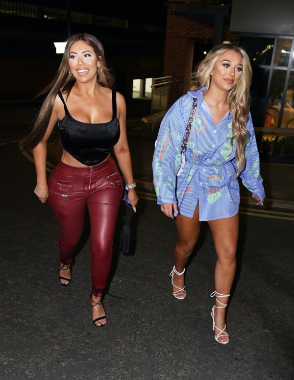 Chloe Ferry en soirée à Newcastle