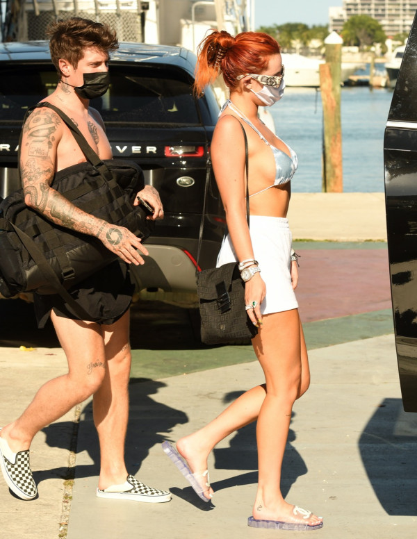 Bella Thorne en balade à Miami