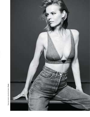 Eva Herzigova dans D La Repubblica Magazine