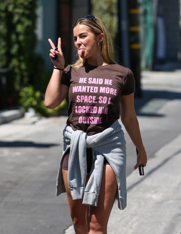 Addison Rae en balade à West Hollywood 