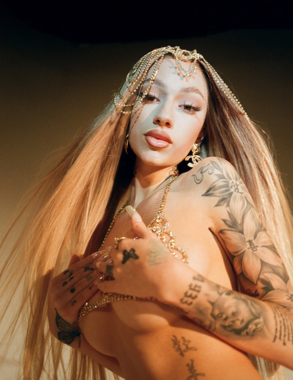 Bhad Bhabie (Danielle Bregoli) sexy dans RAIN magazine