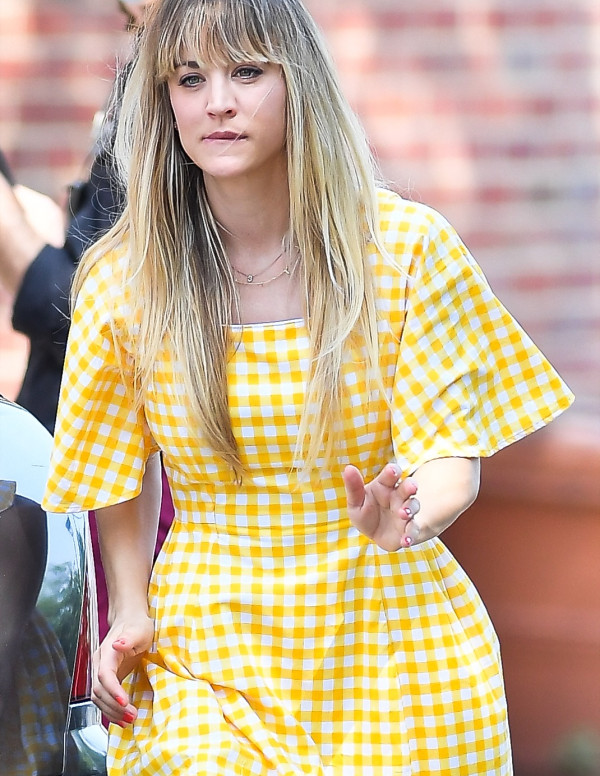 Kaley Cuoco à Brooklyn pour le tournage du film Meet Cute