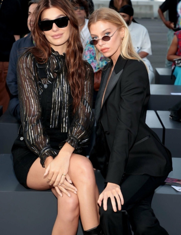Stella Maxwell et Camila Morrone à la New York Fashion Week