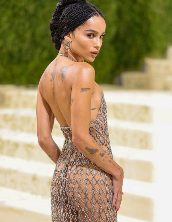 Zoe Kravitz sexy au Met Gala 2021