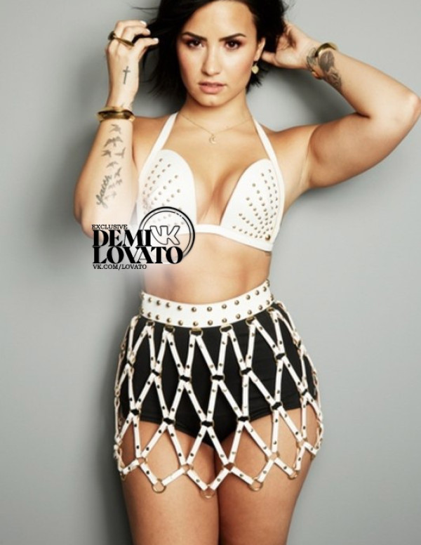 Shooting Demi Lovato pour Cosmopolitan
