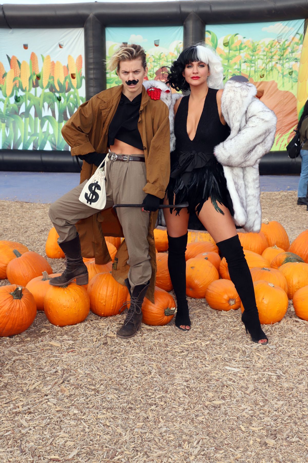 AnnaLynne & Rachel McCord déguisée pour Halloween