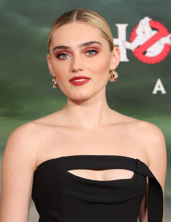 Meg Donnelly à New York pour la première du film Ghostbusters Afterlife