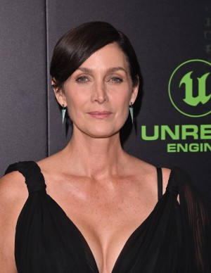 photos Carrie-Anne Moss