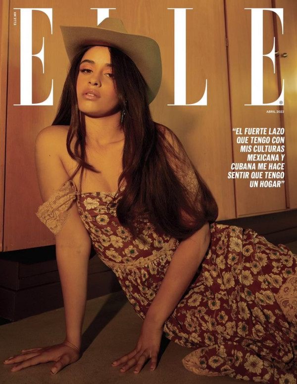 Camila Cabello dans Elle Magazine