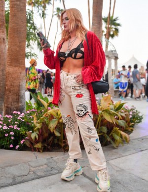 photos Bella Thorne