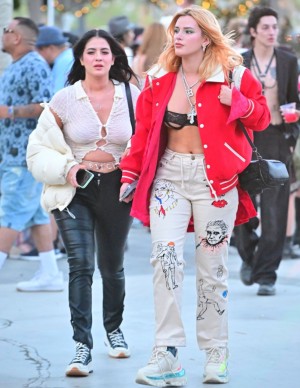 photos Bella Thorne