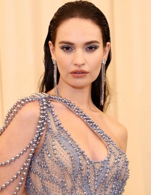 photos Lily James