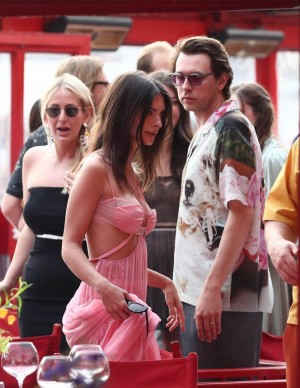 photos Emily Ratajkowski