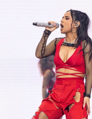 photos Becky G