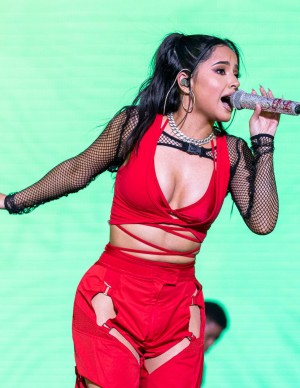 photos Becky G