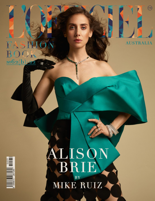 Alison Brie dans L'Officiel Fashion Book (Australie)