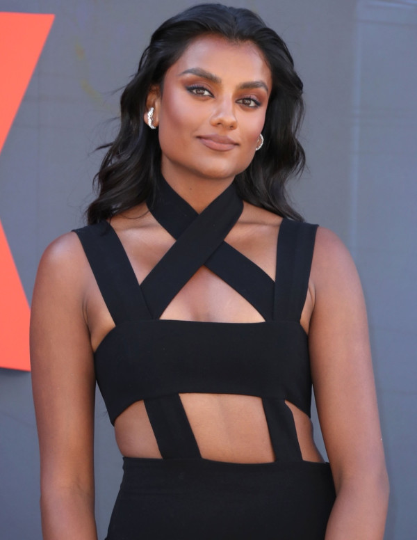 Simone Ashley à la première de The Gray Man (Neflix)