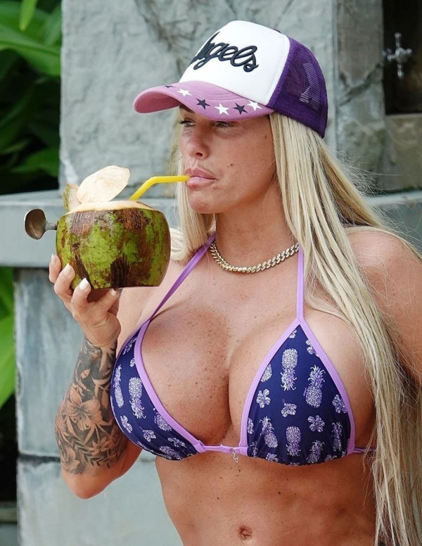 Katie Price en vacances en Thaïlande