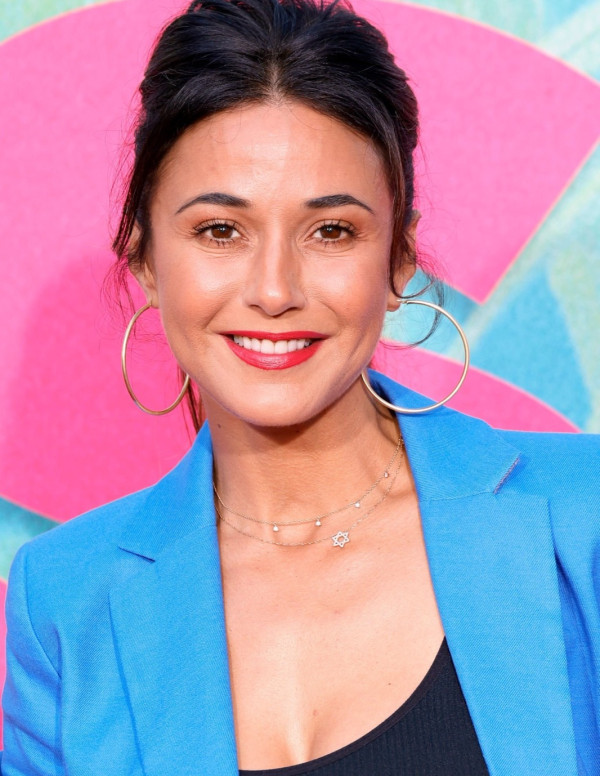 Emmanuelle Chriqui à la première d'Easter Sunday à Hollywood