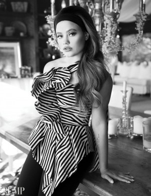 photos Sarah Jeffery