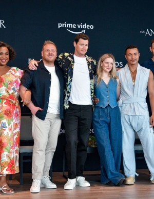 photos Morfydd Clark