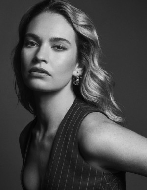 photos Lily James