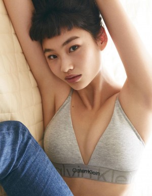 Shooting Jung Ho-yeon pour Calvin Klein
