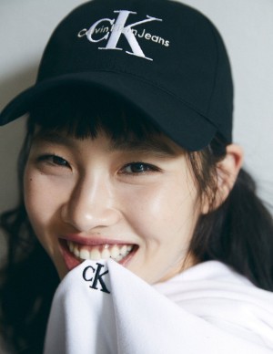 photos Jung Ho-yeon
