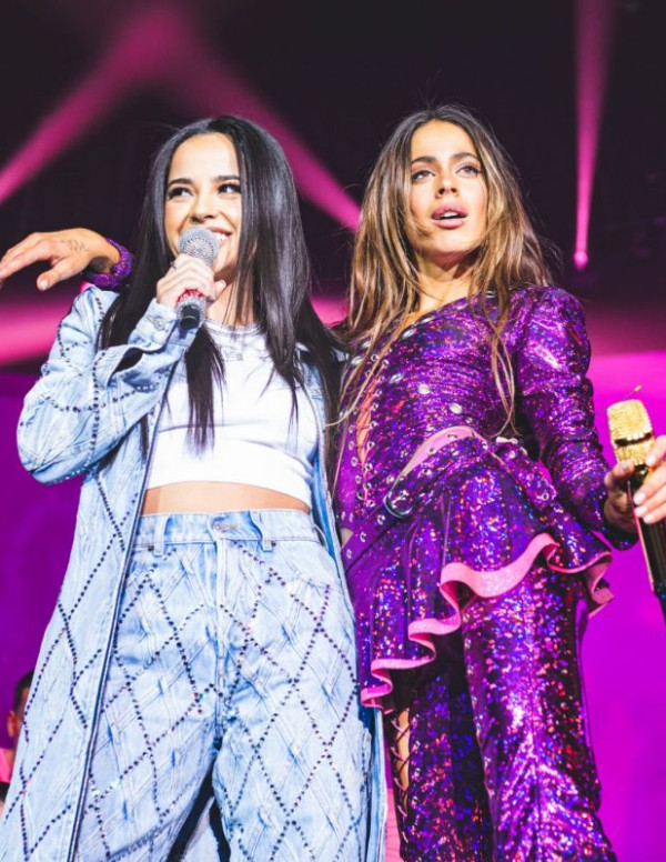 Becky G et Tini Stoessel en concert au Wizink Center à Madrid