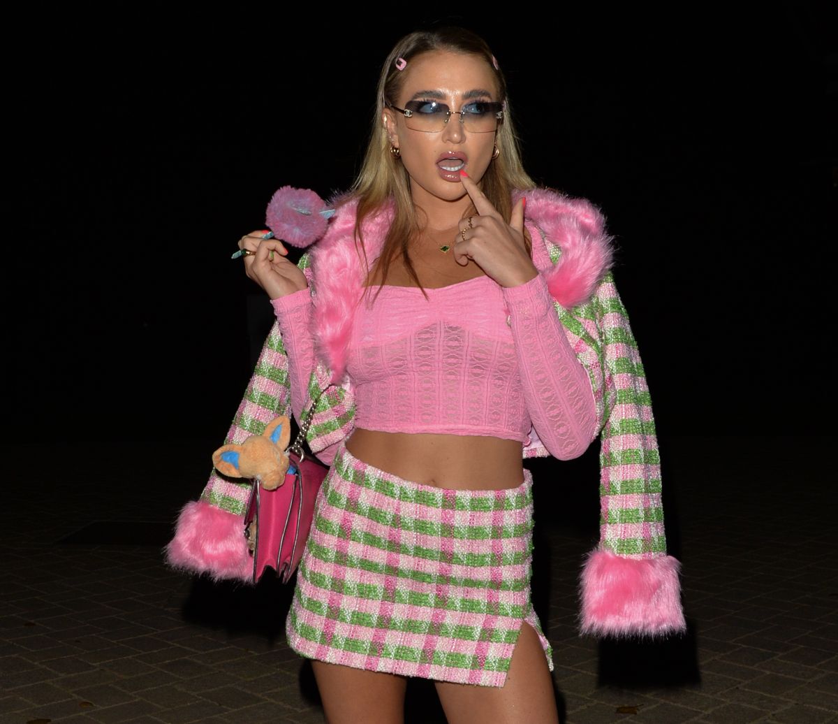 Georgia Harrison en soirée Halloween à Londres