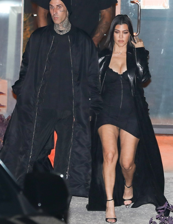 Kourtney Kardashian et Kendall Jenner en soirée à Calabas