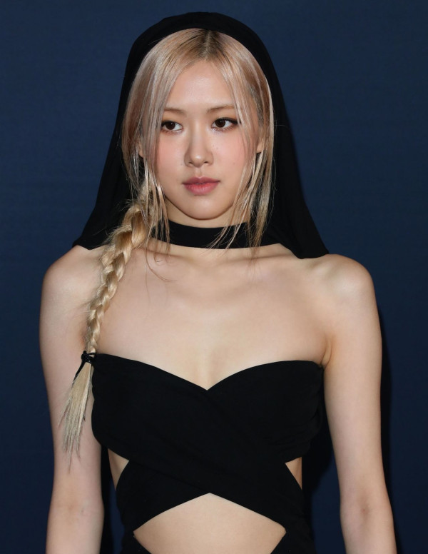 Rosé au LACMA Art + Film Red Carpet à Los Angeles