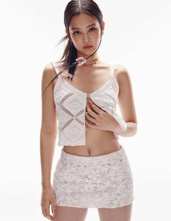 Jennie Kim dans Elle magazine (US)