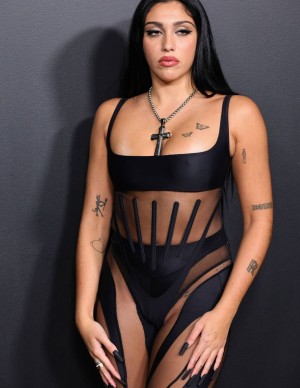 Lourdes Leon sexy à la soirée Thierry Mugler