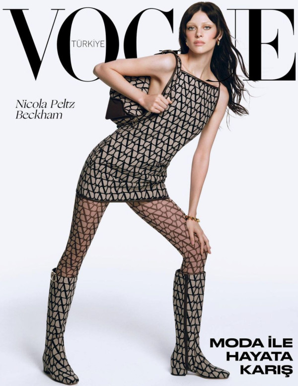 Nicola Peltz dans Vogue magazine (Turquie)