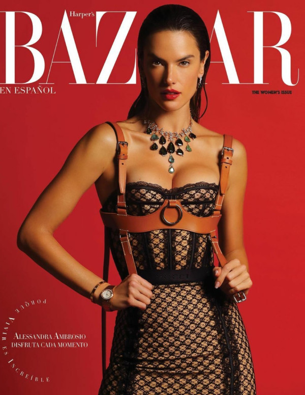 Alessandra Ambrosio dans Harper's Bazaar magazine (Espagne)