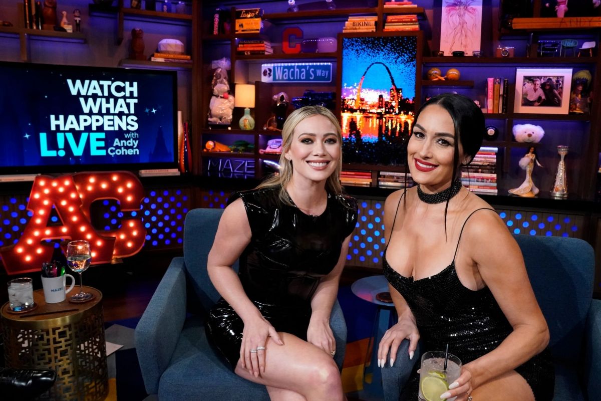 Hilary Duff dans l'émission Watch What Happens Live