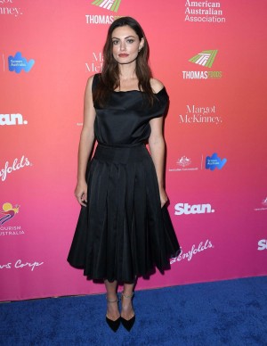 photos Phoebe Tonkin
