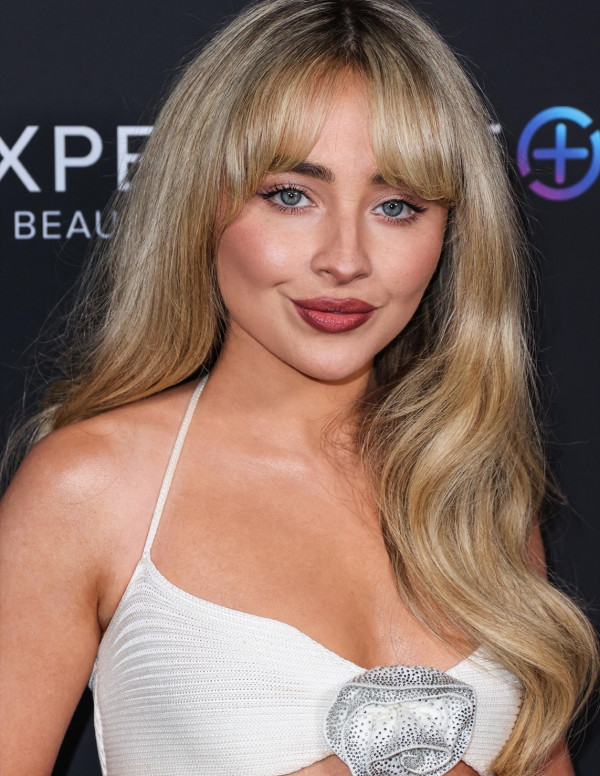 Sabrina Carpenter à la soirée des GRAMMYS