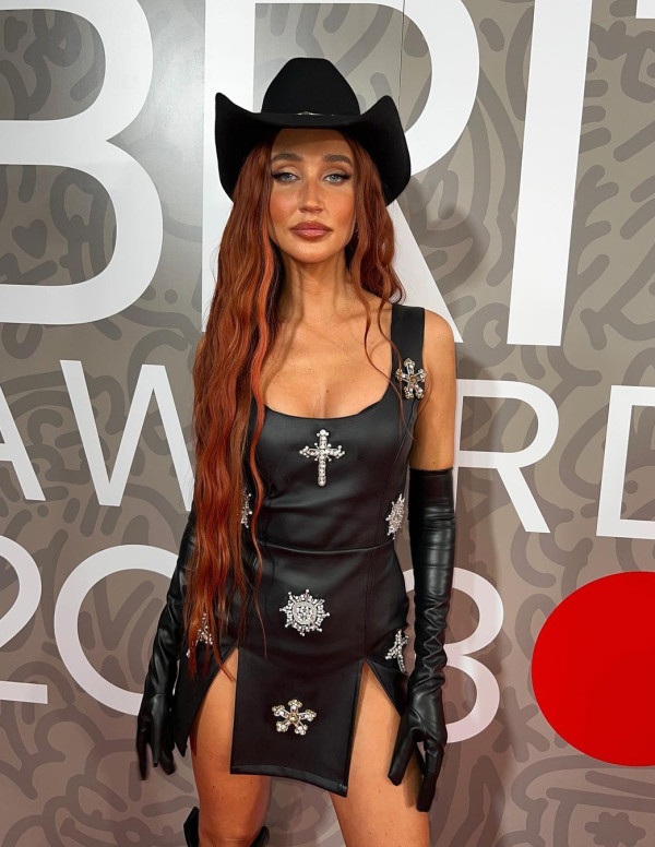 Megan McKenna aux BRIT Awards 2023 à l'O2 Arena de Londres