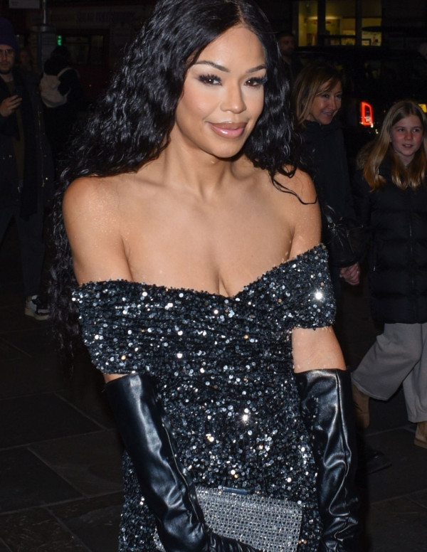 Sarah-Jane Crawford en soirée à Londres